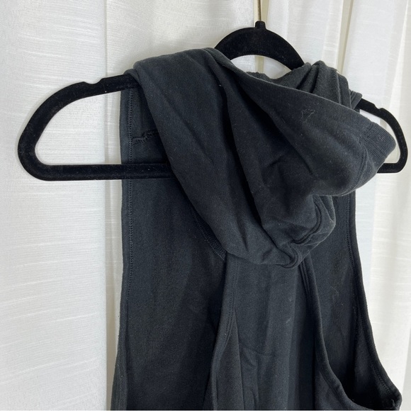 Victoria Secret Victoria sport black tank top - Picture 5 of 8